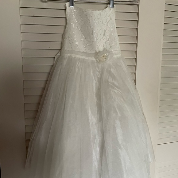 Flower Girl Dress - Picture 1 of 4